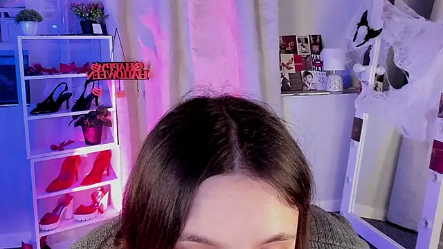 Sahara Shields online show from 10.25.25