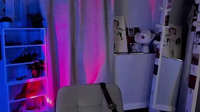 Sahara Shields online show from 11.15.25