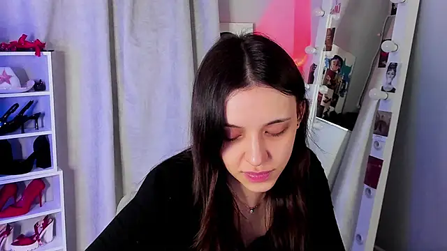 Sahara Shields online show from 02.04.26