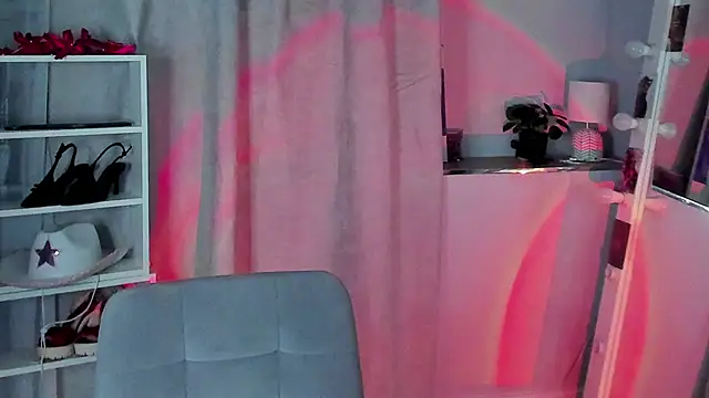 Snapshot of Sahara_Shields chatting on 05.16.26 Sahara Shields online show from 05.16.26