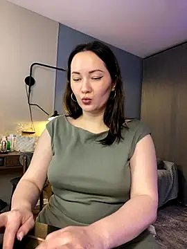 Snapshot of Kiss_My_Body chatting on 10.05.25 Kiss My Body online show from 10.05.25