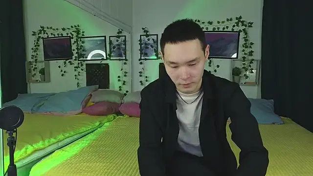 M Jasper online show from 02.10.25