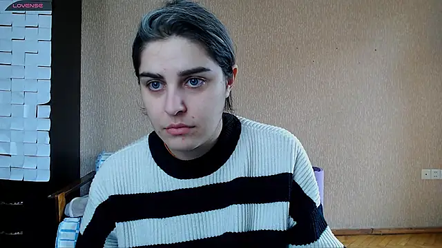 Snapshot of _Roselina_ chatting on 01.17.26 Roselina online show from 01.17.26