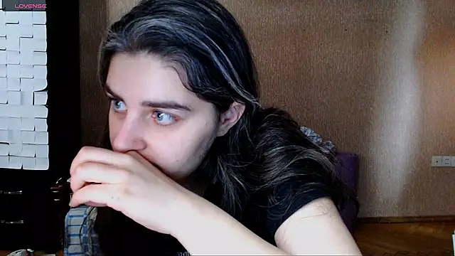 Snapshot of _Roselina_ chatting on 02.12.26 Roselina online show from 02.12.26