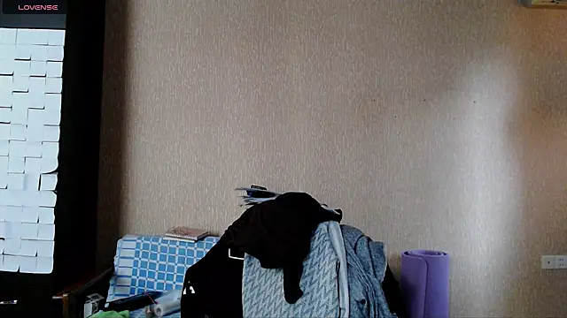 Snapshot of _Roselina_ chatting on 02.17.26 Roselina online show from 02.17.26