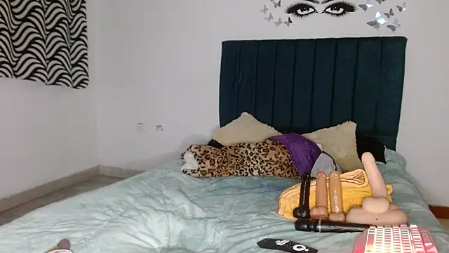 Keyler True18 online show from 10.24.25