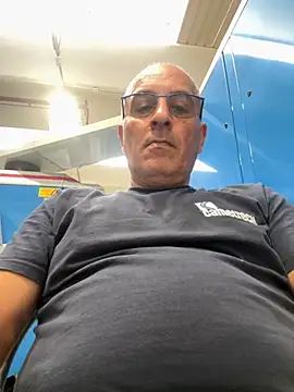 Snapshot of sempreilmio2 chatting on 09.09.25 sempreilmio2 online show from 09.09.25