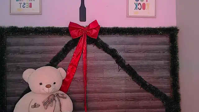 AdaaMillan online show from 01.05.26