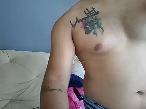 Snapshot of casallmer chatting on 01.13.25 casallmer online show from 01.13.25