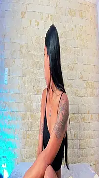 Snapshot of pocahontas_pow chatting on 10.22.25 pocahontas pow online show from 10.22.25