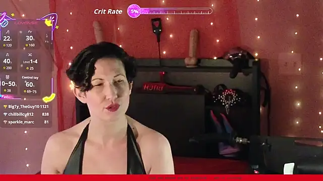 Snapshot of MistressVeritasX chatting on 11.06.25 MistressVeritasX online show from 11.06.25