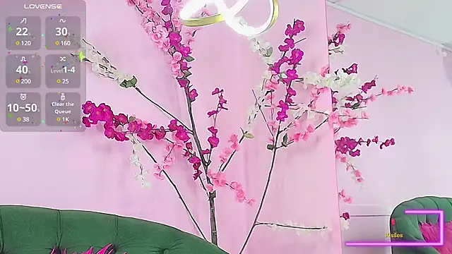 Snapshot of scarlette69 chatting on 02.07.25 scarlette69 online show from 02.07.25