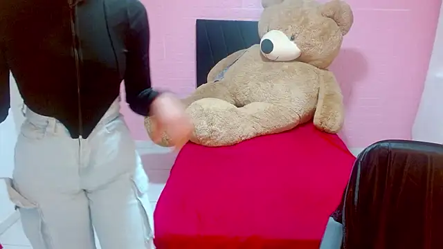 DULCE1609 online show from 03.22.25