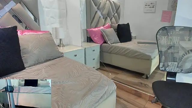 raquell moore online show from 02.06.26