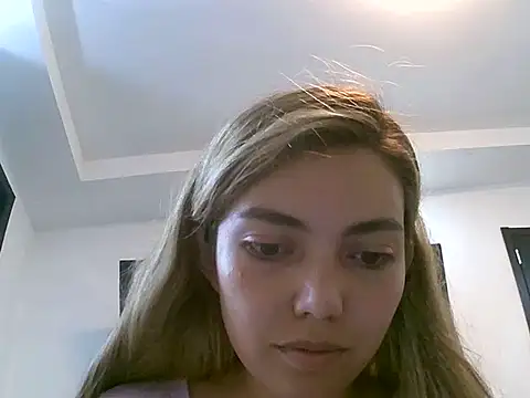 VittoriaTaylor online show from 04.27.26