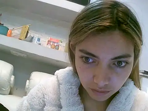 VittoriaTaylor online show from 05.06.26