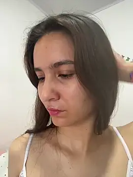 Bella still online show from 05.13.26
