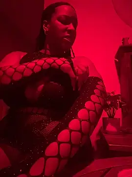 xoxoHotCoCo online show from 04.19.26