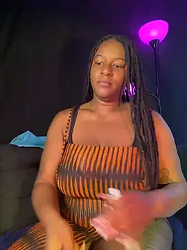 Snapshot of xoxoHotCoCo chatting on 06.18.26 xoxoHotCoCo online show from 06.18.26