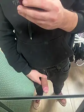 Snapshot of Klaus298 chatting on 03.17.26 Klaus298 online show from 03.17.26