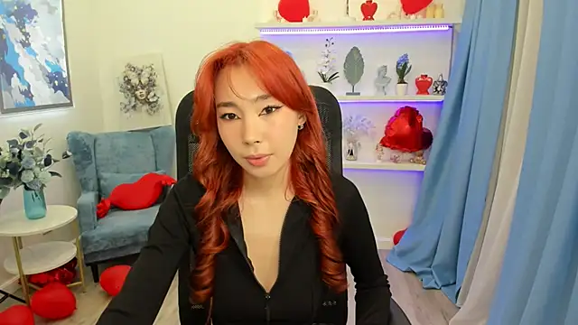 AnnaReyla online show from 02.13.26