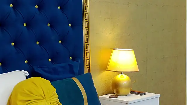 Snapshot of Annabellerise chatting on 02.25.25 Annabellerise online show from 02.25.25