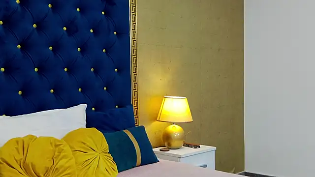 Snapshot of Annabellerise chatting on 02.26.25 Annabellerise online show from 02.26.25