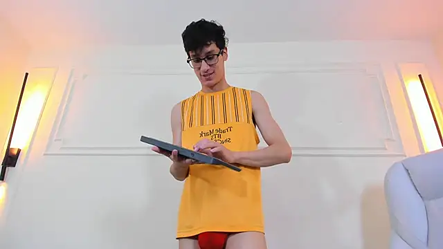 Snapshot of Cum_hunters chatting on 04.26.26 Cum hunters online show from 04.26.26