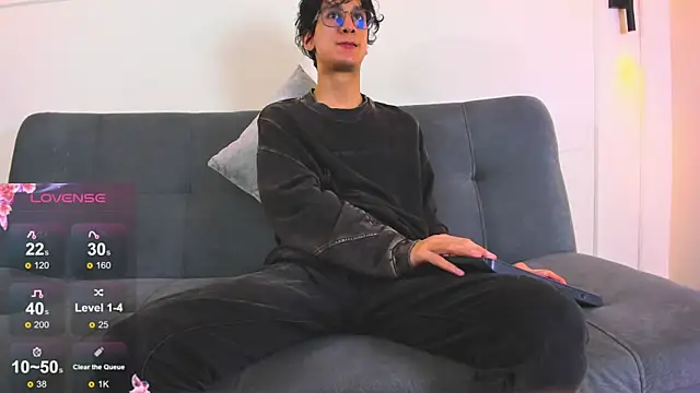 Snapshot of Cum_hunters chatting on 05.24.26 Cum hunters online show from 05.24.26