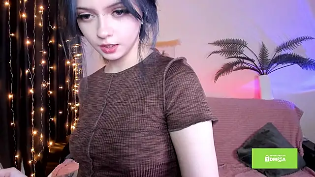 Snapshot of miuri_miy chatting on 02.19.25 miuri miy online show from 02.19.25