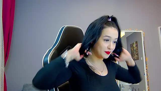 Snapshot of Eva_Lovvia_ chatting on 03.17.25 Eva Lovvia  online show from 03.17.25