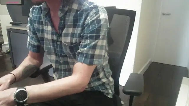 Snapshot of riffraphboi chatting on 09.20.25 riffraphboi online show from 09.20.25