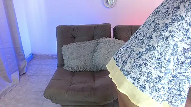 lucie petite online show from 01.24.25