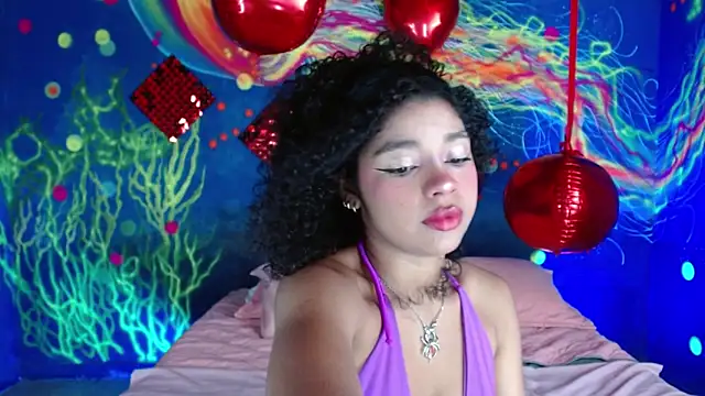 lucie petite online show from 09.20.25