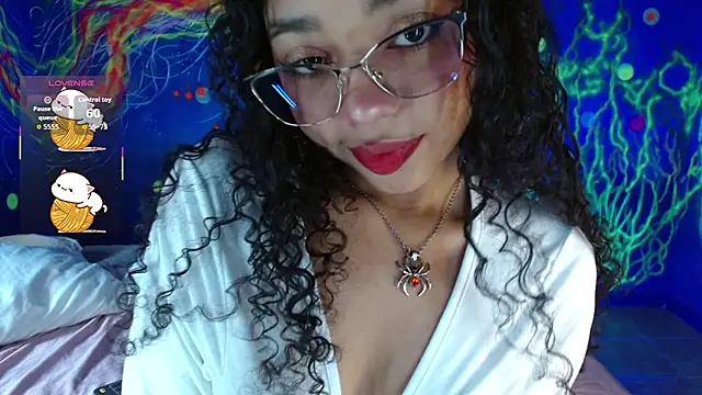 lucie petite online show from 11.09.25