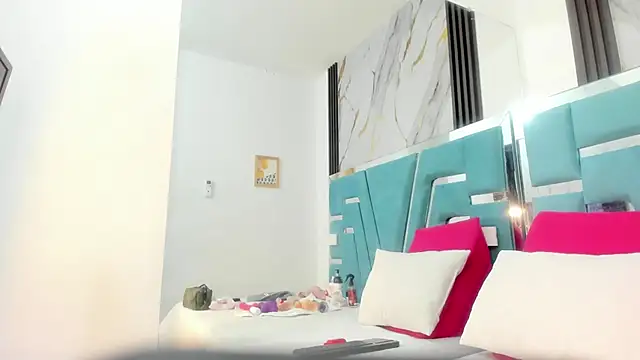 miilaklum online show from 02.28.25