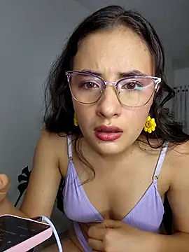 Snapshot of baaby-miiaa chatting on 02.13.25 baaby-miiaa online show from 02.13.25