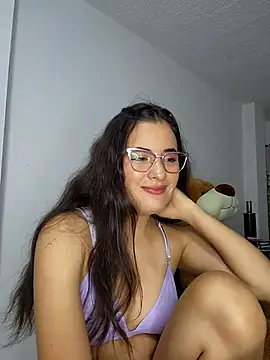 Snapshot of baaby-miiaa chatting on 02.25.25 baaby-miiaa online show from 02.25.25