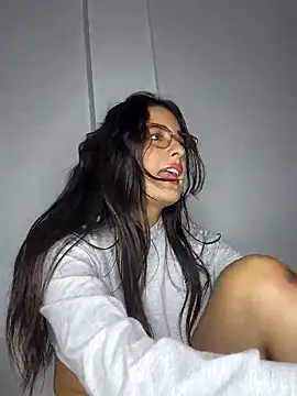 Snapshot of baaby-miiaa chatting on 03.08.25 baaby-miiaa online show from 03.08.25