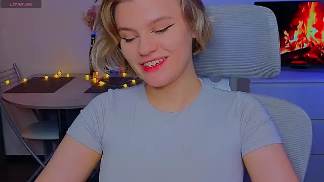 Snapshot of _JessieVibes chatting on 01.17.25 JessieVibes online show from 01.17.25