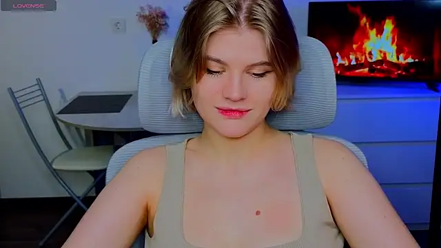 Snapshot of _JessieVibes chatting on 01.22.25 JessieVibes online show from 01.22.25