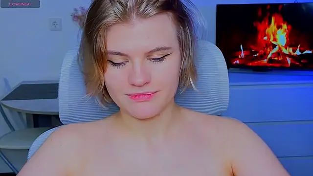 Snapshot of _JessieVibes chatting on 01.22.25 JessieVibes online show from 01.22.25
