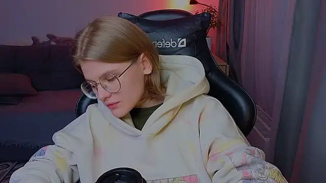 Snapshot of _JessieVibes chatting on 02.06.26 JessieVibes online show from 02.06.26