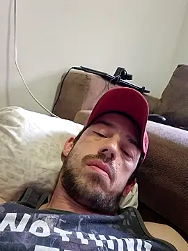 Snapshot of uberdot chatting on 10.05.25 uberdot online show from 10.05.25