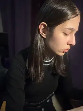 mollyEXD online show from 11.20.25