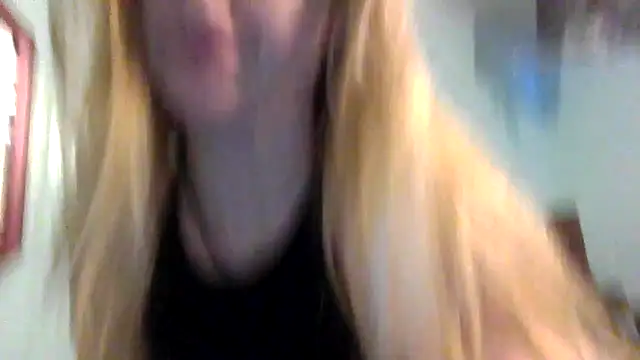 Snapshot of hunybunz69 chatting on 02.23.25 hunybunz69 online show from 02.23.25