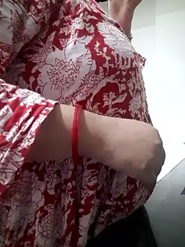 Hot Juicy Candy online show from 12.18.25