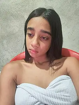 Zoe Sweett18 online show from 01.12.26