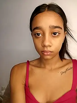 Zoe Sweett18 online show from 04.17.26