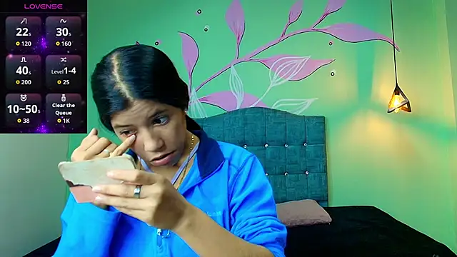 Connie Bell online show from 11.06.25